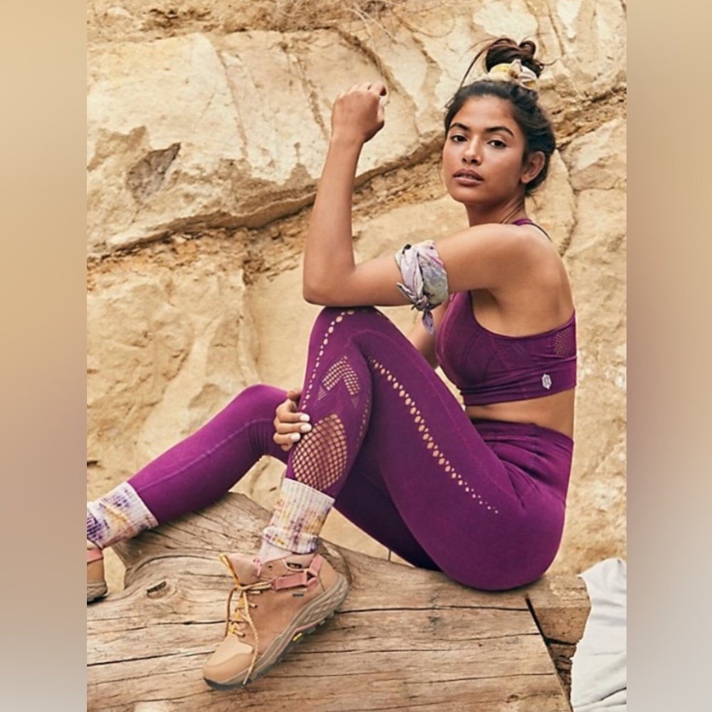 Free People Movement Running Through My Mind Leggings Size Small in Acai EUC